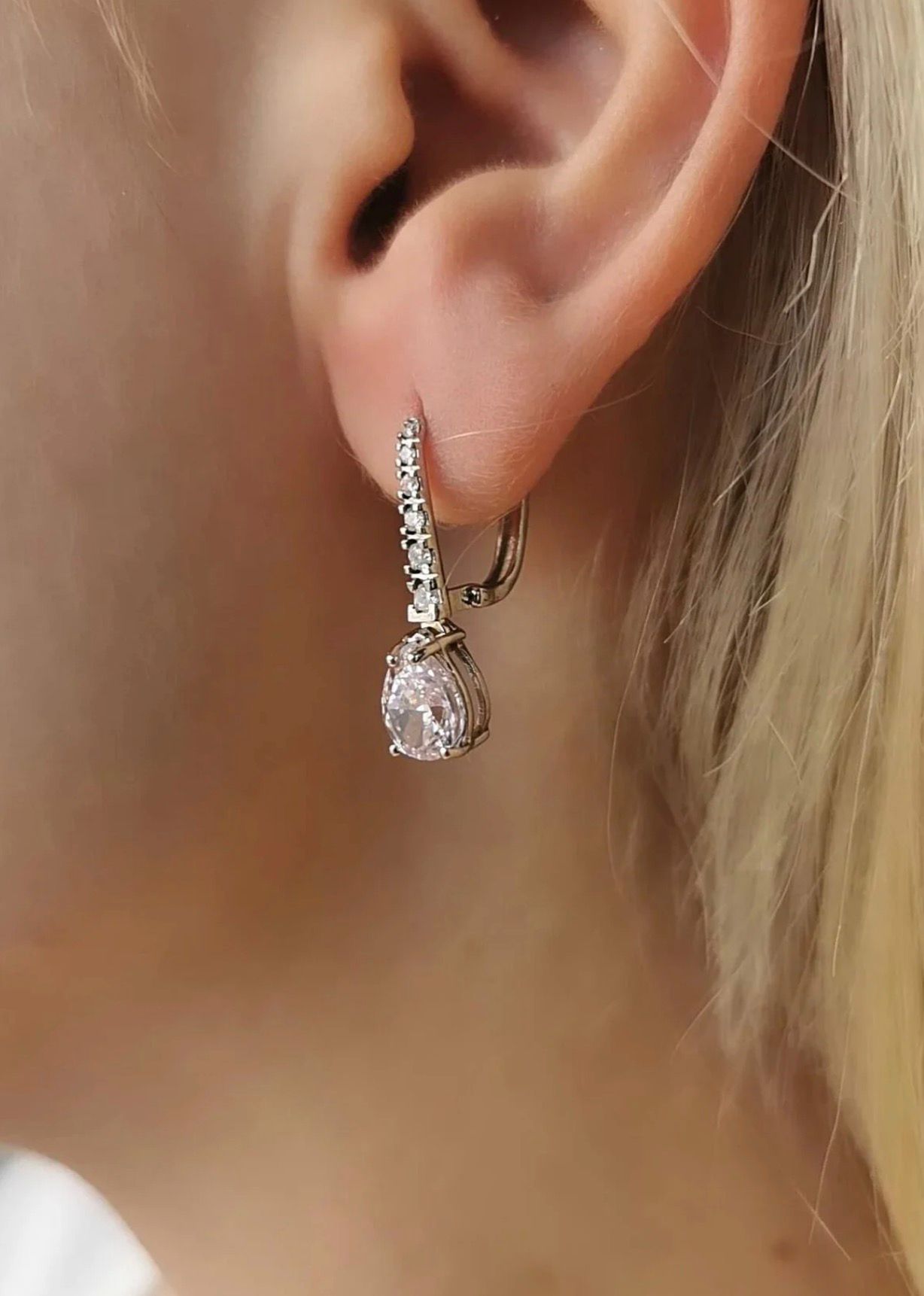 PIRLANTA TAŞLI ÖZEL TASARIM KÜPE